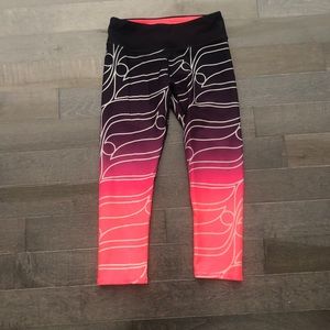 Fabletics. Crops xs- reflective